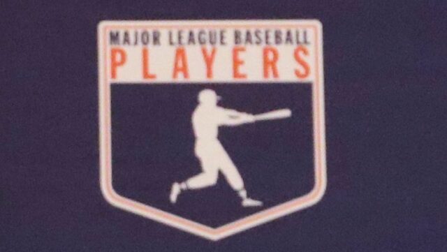 Zdroje: sonda FBI financovaná z spoločnosti vlastnenej MLBPA, NFLPA

