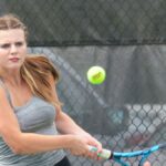Zeeland West Tennis Emily Haskill mení svoju hru pri každom zápase