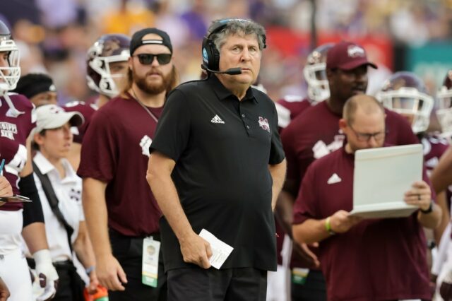 Futbal NCAA: štát Mississippi v štáte Louisiana