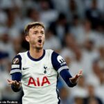 James Maddison sa priznal k „odvahe“, zatiaľ čo unesie finále Európskej ligy zranením