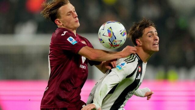„Arsenal“ chce podpísať „Juventus“ hviezdu v „Intenzívnej prenosovej bitke“ s Chelsea s Man City

