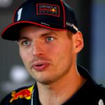 Aj keď v nedeľu nemôže vyhrať, Verstappen sa môže z futbalových dôvodov usmievať