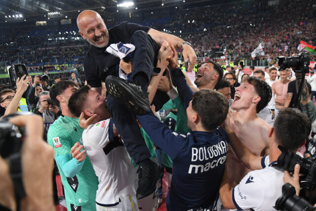 „Bologna vedela, ktorý Miláno by si zaslúžime toto '3. Triumf Coppa Italia Triumph

