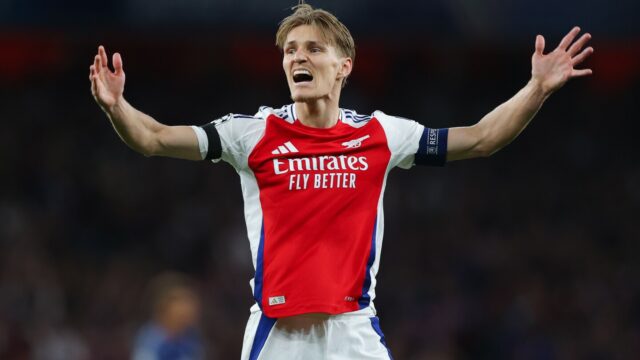 „Nahnevaný“ Arsenal sa zúfalo snaží chytiť moment na PSG, ak Odegaard výdavky na rally crying

