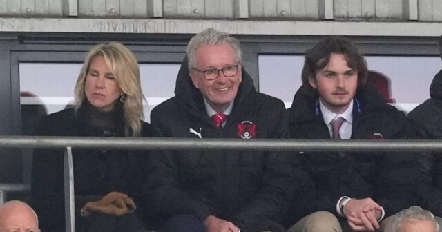 „Postupovali sme ďaleko“ - prezident Leyton Orient Nigel Travis sa zameriava na Wembleyho vykúpenie


