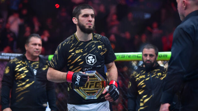 „Real Madrid Fan“ Khabib Rockt Psg Colors, Islam Makhachev sa objaví, keďže sa finále UCL ohrieva proti Inter Milána

