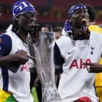 „Rôzna trieda“: Tottenham Hotspur záložník za nezvyčajnú cenu Premier League nominovaný
