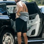 Travis Kelce Very Hared Back poslal sociálne médiá blázon a nechal fanúšikov v strede