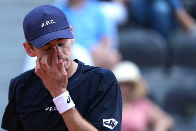 „Unavený“ Alex de Minaçt vyžaduje kratší kalendár ATP po strate francúzštiny Open

