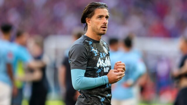 Grealish bol ponechaný na trati pri porážke mesta proti palácovi v sobotu