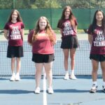 2025 Dievčatá tenisový tenis: Výroba športu „Justus“: Royals Senior pomáha trojnásobne zdvojnásobiť, pripojte sa k Bushovi na vyznamenania