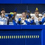 2025 WCWS - vo vnútri softball UCLA - vykopaná zábava