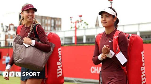 Emma Raducanu and Katie Boulter walking on court