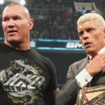 3 dvojité zákruty, ktoré WWE mohla naplánovať noc šampiónov 2025