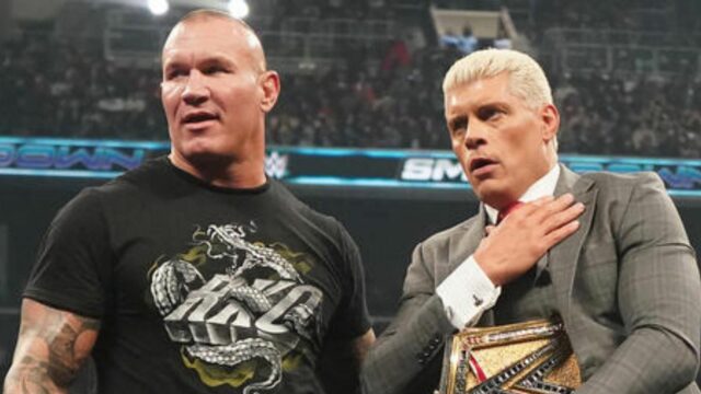3 dvojité zákruty, ktoré WWE mohla naplánovať noc šampiónov 2025

