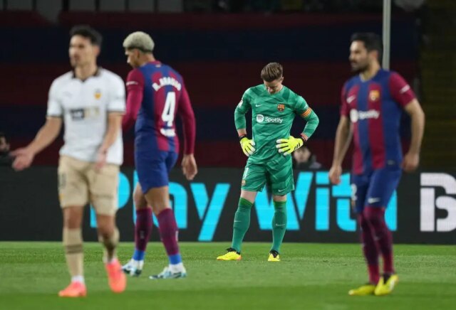AC Miláno z Barcelony prenosový výstrel

