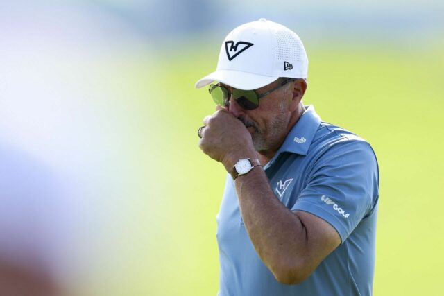 Ako vystupoval Phil Mickelson v Spojených štátoch Open 2025, 2. kolo?

