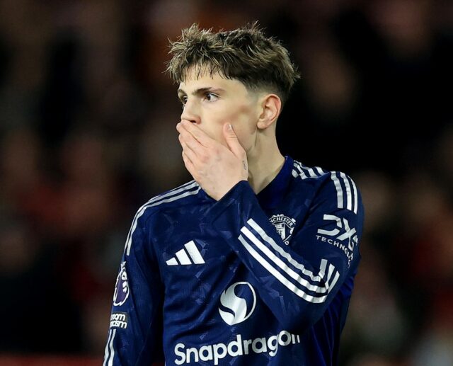 Alejandro Garnacho chce zostať v Premier League

