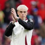 Alejandro Garnacho opúšťa fanúšikov muža utd vzdychajúcich gestom Marcusa Rashforda