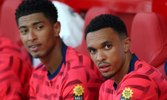 Alexander-Arnold bude nosiť číslo Pite, akonáhle bude prepravený legendárnym obrancom True Madrid

