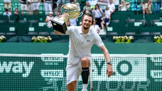 Alexander Bublik sa pripojil k Rogerovi Federerovi vo Dear Halle Open Club

