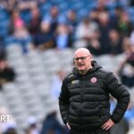 Jack Draper points to the home fans at Queen's