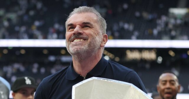 Ange postcoglou montre de vraies couleurs après avoir rompu le silence après le licenciement des éperons
