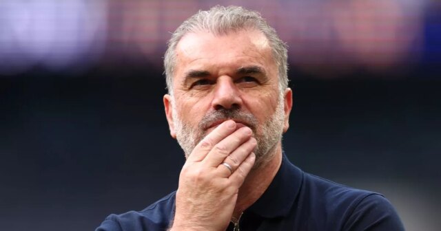 Ange postcoglou pour apprendre le saccage du sac la semaine prochaine avec le patron de Tottenham à "Extreme Risk"
