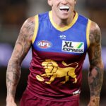 AFL -I Legenda Mitch Robinson zavolala novinárov Footy, aby čelili skutočnej zodpovednosti a dokonca pokuty, keď vyrábajú príbehy, ktoré sa ukázali ako faktické nesprávne