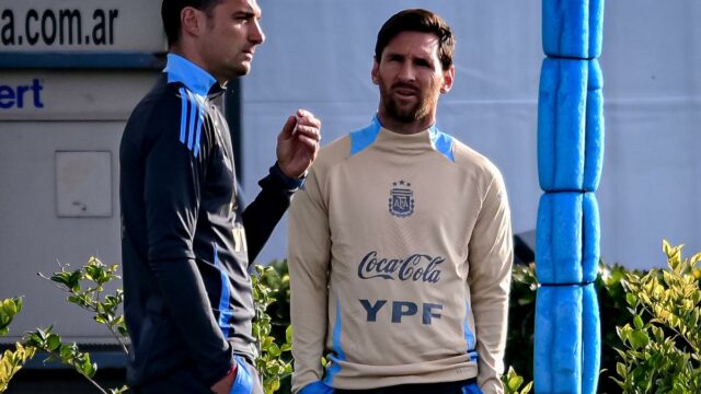 Argentínsky tréner Scaloni sa vzdá aktualizácie poškodenia Messiho; Hovorí o Brazílii menom Ancelotti

