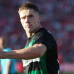 Arsenal, Man Utd sa zameriava na Viktor na „falošné správy“