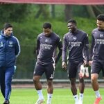 Arsenal má 11 dní na vyriešenie problému, ktorý môže zmeniť prenosovú stratégiu Andrea Berta