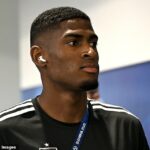 Arsenal údajne akceptoval osobné podmienky s Valencia Center späť Christhian Mosquera