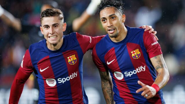 Barca vidí obrovskú ponuku Red Devils ako „dokonalý krok“; Romano odhaľuje „podpísanú dohodu“

