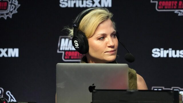 Beadle zaslepená Stephenom A. Smithom preberá jej siriusxm -tijdslot

