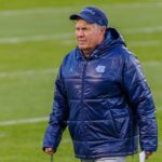Futbalový tréner UNC Bill Belichick sa v utorok vyhýbal otázkam o jeho osobnom živote