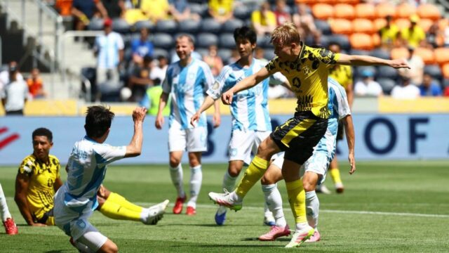 Borussia Dortmund porazí Ulsan HD 1-0 a vyhral skupinu F.

