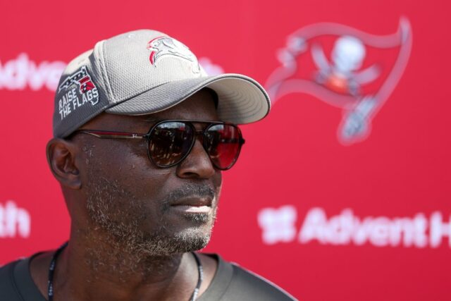 NFL: Tampa Bay Buccaners Minecamp
