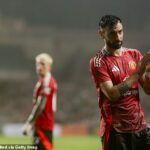 Bývalá hviezda Premier League a hráč Al-Hilal pošle správu Brunovi Fernandesovi, pretože kapitán Man United váži Saudi Mega-Move