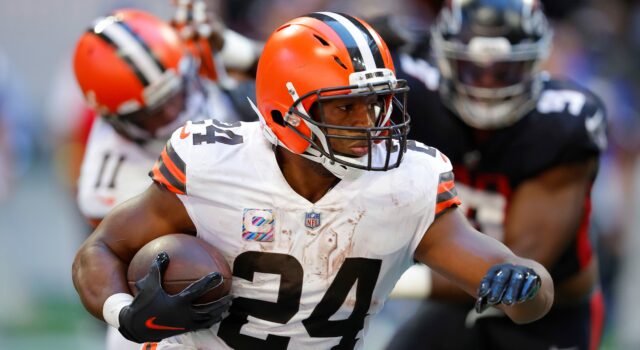 Bývalý Browns RB Nick Chubb kreslí s Texansom o dohode s hodnotou maximálne 5 miliónov dolárov


