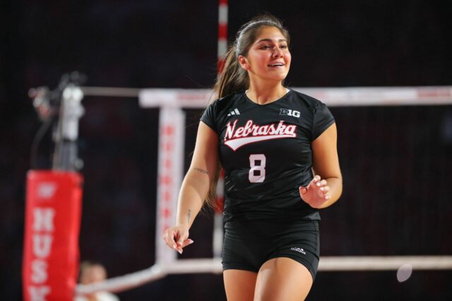 Bývalý hráč Nebraska, Lexi Rodriguez

