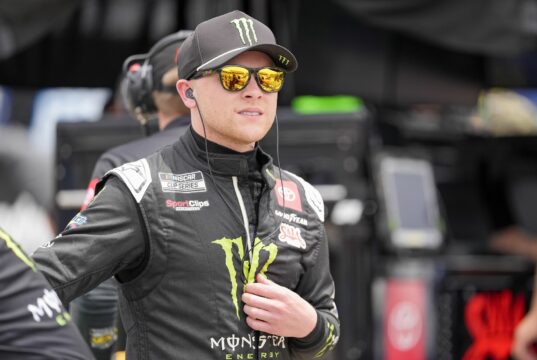 Bývalý riaditeľ posádky Denny Hamlin sa pre Ty Gibbs venuje „neortodoxným“ funkciám

