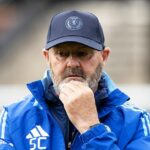 Zdá sa, že Steve Clarke je vyčerpaný a je určite čas ísť ako šéf Škótska