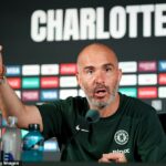 Chelsea Boss Labels Club Majstrovstvá sveta zvíťazí tvárou v tvár Benficovi, pretože „neexistuje futbal“ po tom, čo bolo posledných 16 konfliktov zavesených asi dve hodiny kvôli bleskom.