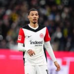Chelsea má štyri dni na porazenie Liverpoolu na 160 miliónov libier prevodu