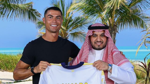 Cristiano Ronaldo podpisuje rozšírenie dvojročnej zmluvy s Al Nassr

