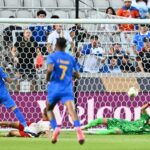 Futbal: Concacaf Gold Cup-Group Stage Chicken Curacaos