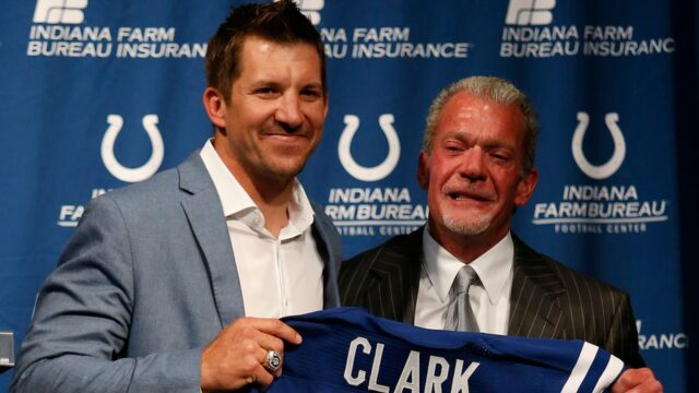 Dallas Clark uvažuje o vplyve Colts -majiteľa Jim Irsaya po pohrebe

