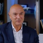 Daniel Levy, šéf Tottenhamu, začal nahradiť Ange Postecoglou s Thomasom Frankom