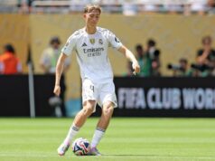 „Narobili ste kvôli tomu obrovský rozruch“ – hviezda Realu Madrid sa vrátila na tlačovku o spravodajstve Vinicius Junior Dean Huijsen vyjadruje radosť z práce s Xabi Alonso na Real Madrid